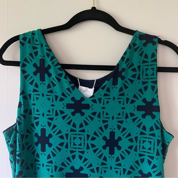 Magnolia Grace Perissa Reversible Knit Green / Navy Dress Sleeveless V Neck - Picture 3 of 6